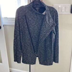 GH BASS & CO
Gray Lightweight Jacket